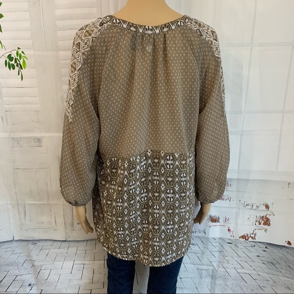 BKE Boutique Semi Sheer Boho Top - Picture 3 of 8